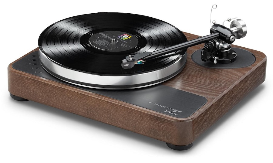 dr-feickert-volare-turntable-walnut-angle