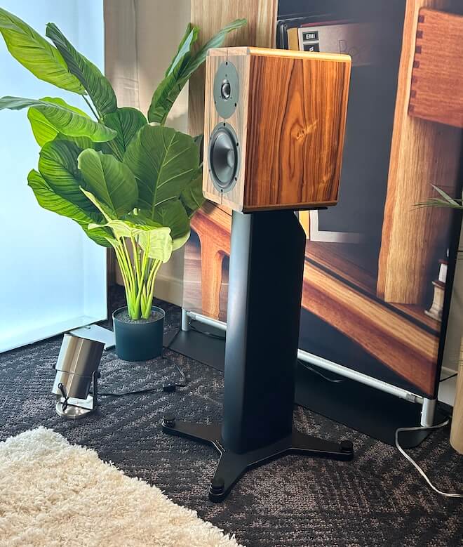 dynaudio-legend-standmount-axpona-2026