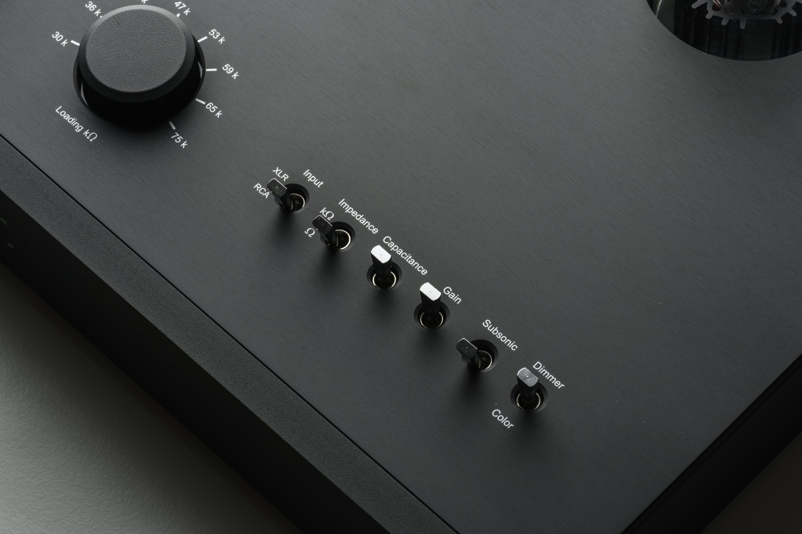 eat-e-glo-sb-phono-stage-black-detail