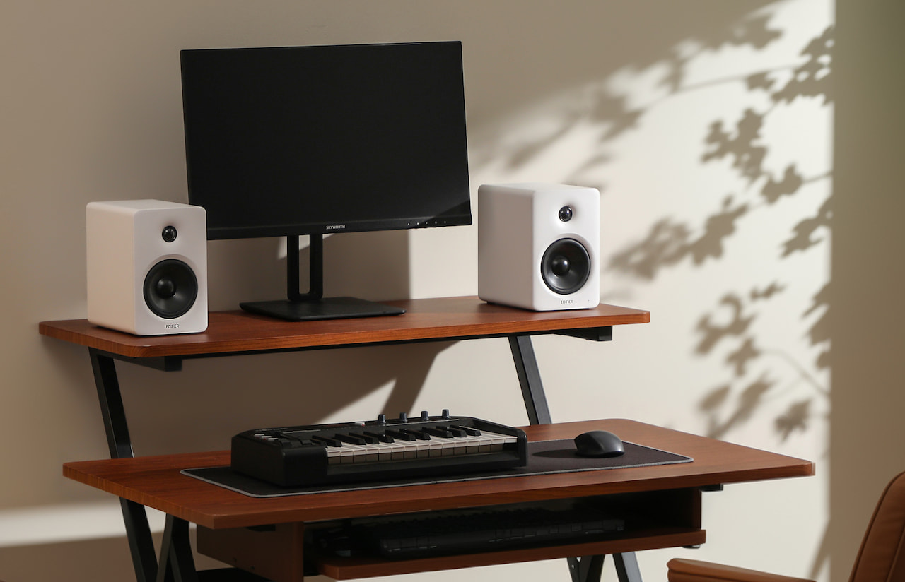 edifier-m90-desktop-lifestyle-white