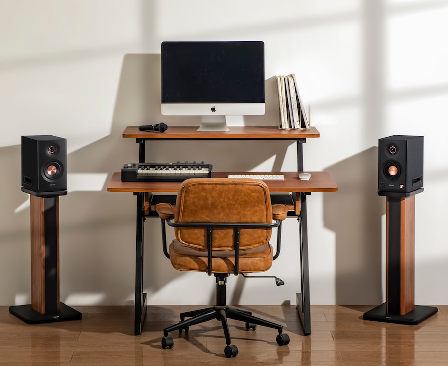 edifier-mr5-studio-monitors-black-lifestyle-on-stands