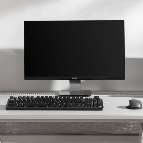 Edifier MR5 Studio Monitors White Desktop Front