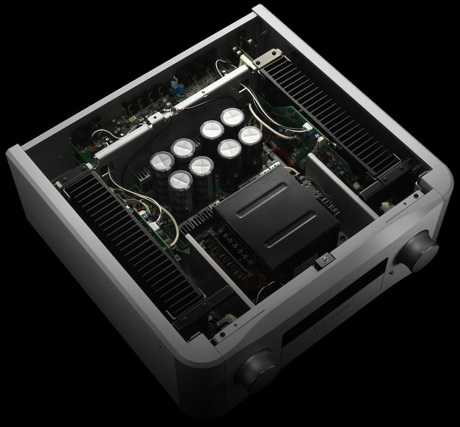 esoteric-f-02-black-interior