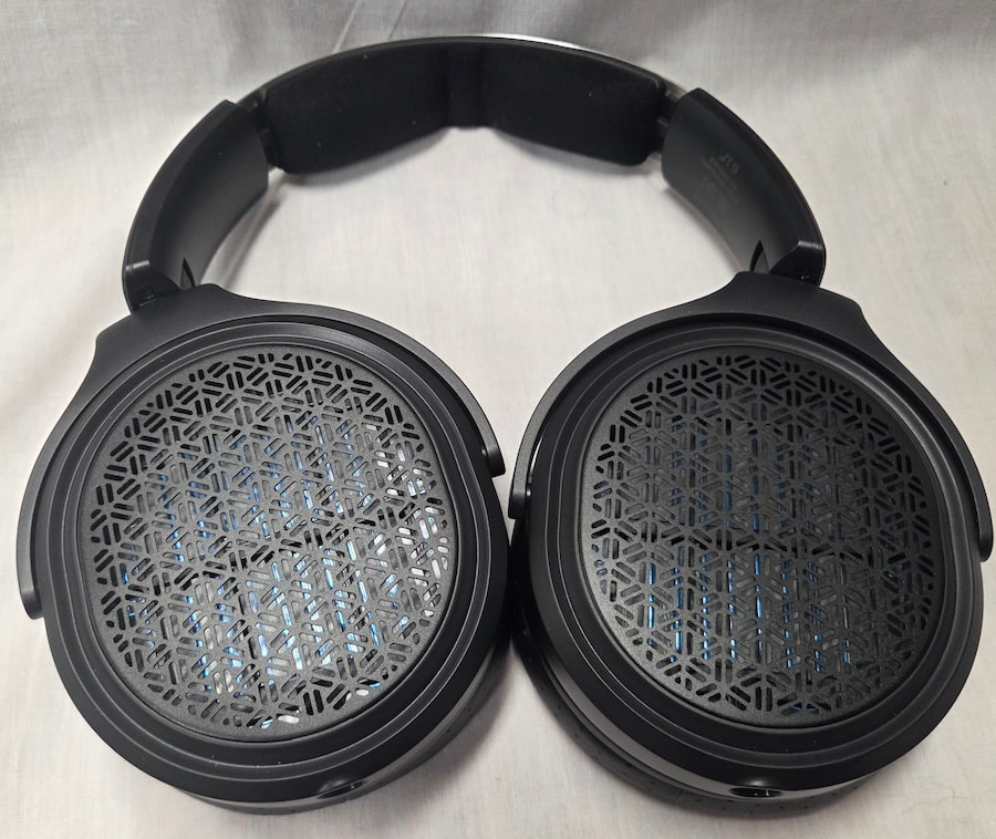 fiio-jt9-headphones-black-flat