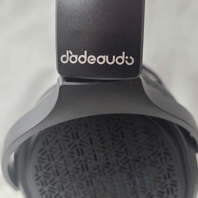 fiio-jt9-headphones-side
