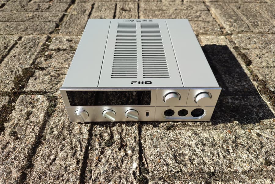 fiio-k17-dac-amp-top-front