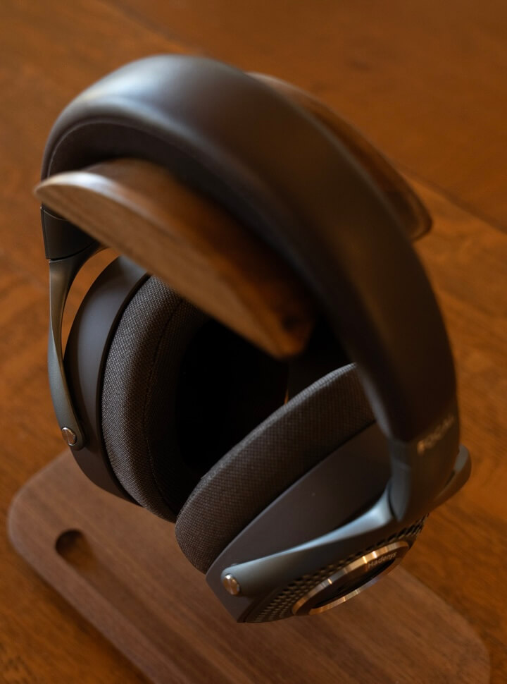 focal-hadenys-headphones-headband