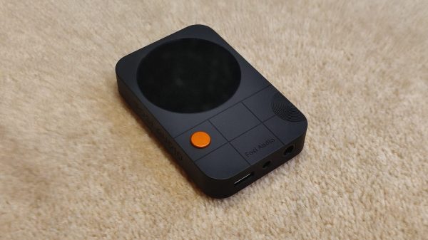 Fosi Audo Portable Magnetic DAC Angle
