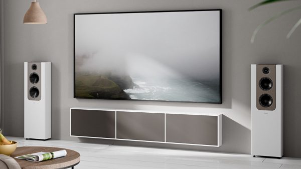 Lyngdorf Audio FR-2 Loudspeakers Next to Wall Lifestyle