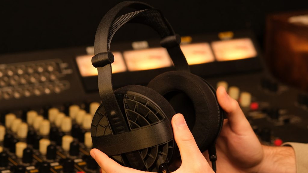 Head(amame) Pro Headphones