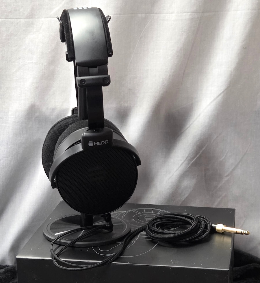hedd-heddphone-d1-profile-with-cable