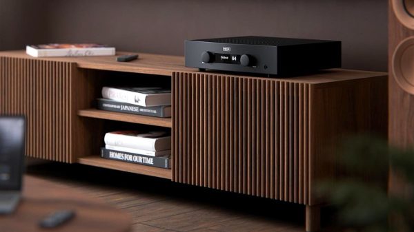 2026 Hegel H200 Integrated Streaming Amplifier Lifestyle Black