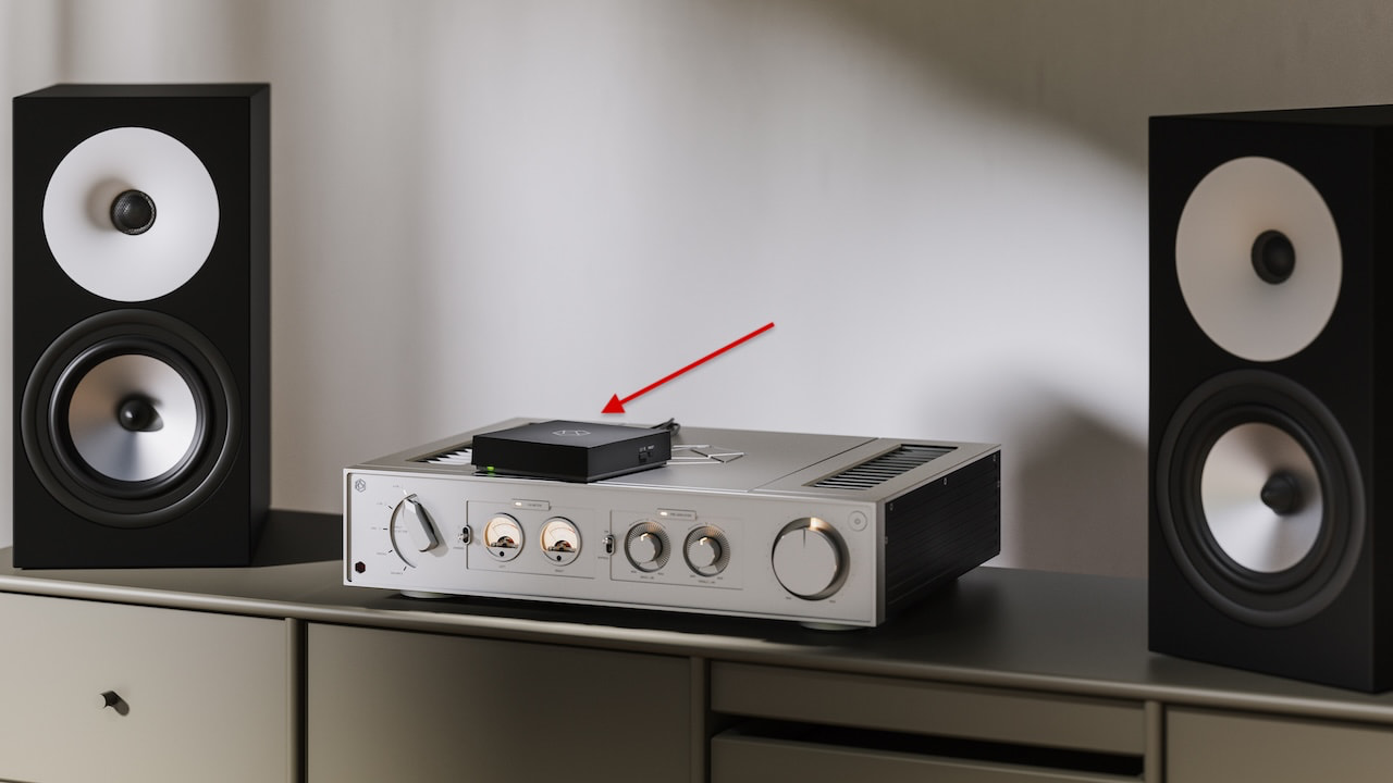 hifi-rose-rw800-lifestyle