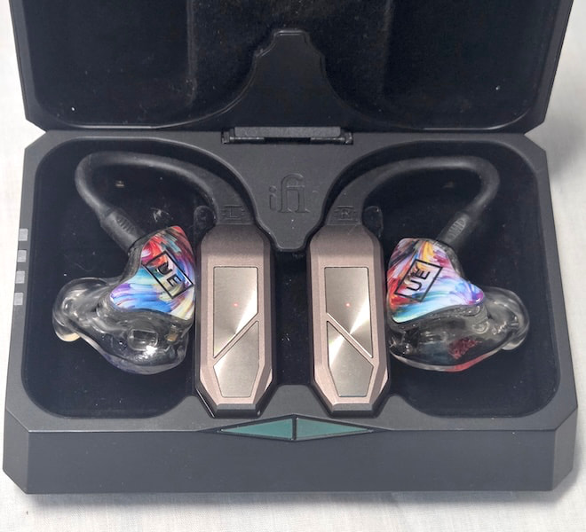 ifi-go-pod-max-wireless-adapter-with-iems-in-charger