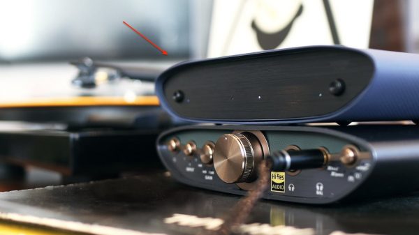 iFi Audio ZEN Air Phono 2 MM MC Preamplifier Lifestyle Stack