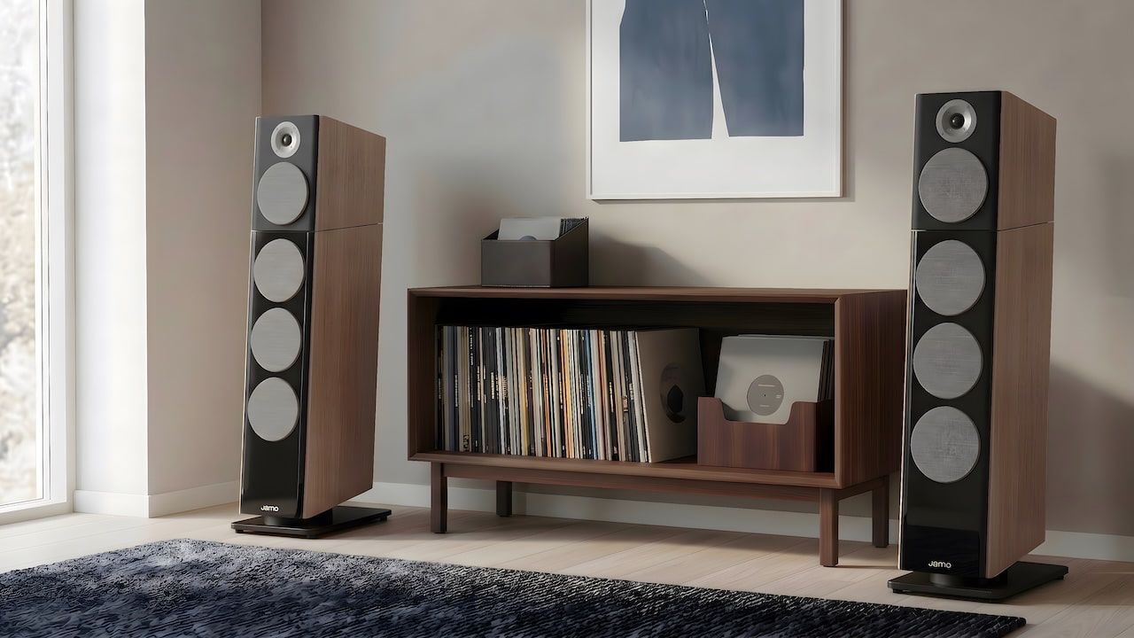 2026 Jamo Concert Legacy 11 Loudspeakers Heritage Finish Lifestyle