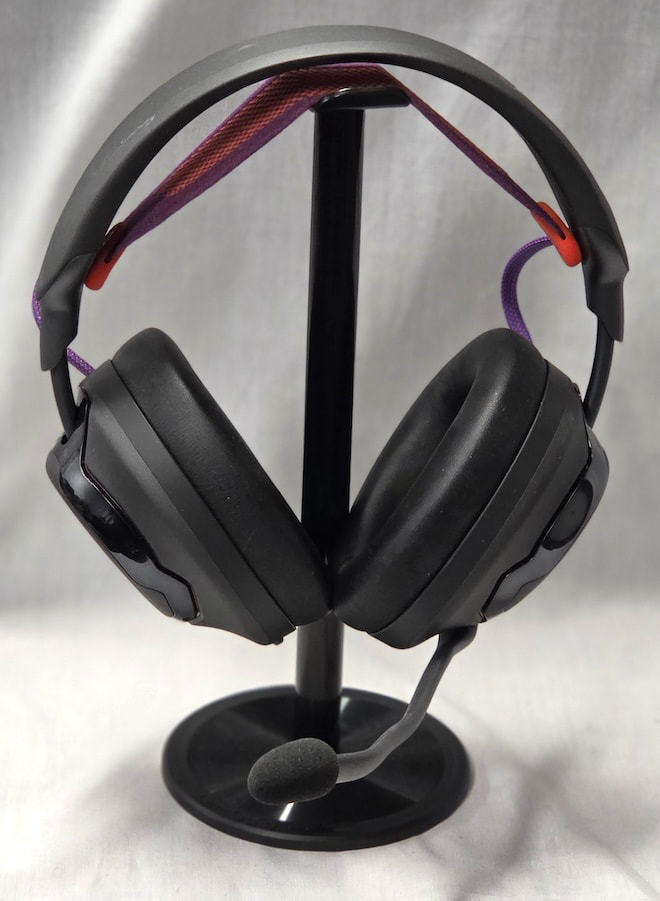 jbl-quantum-950x-wireless-gaming-headset-front