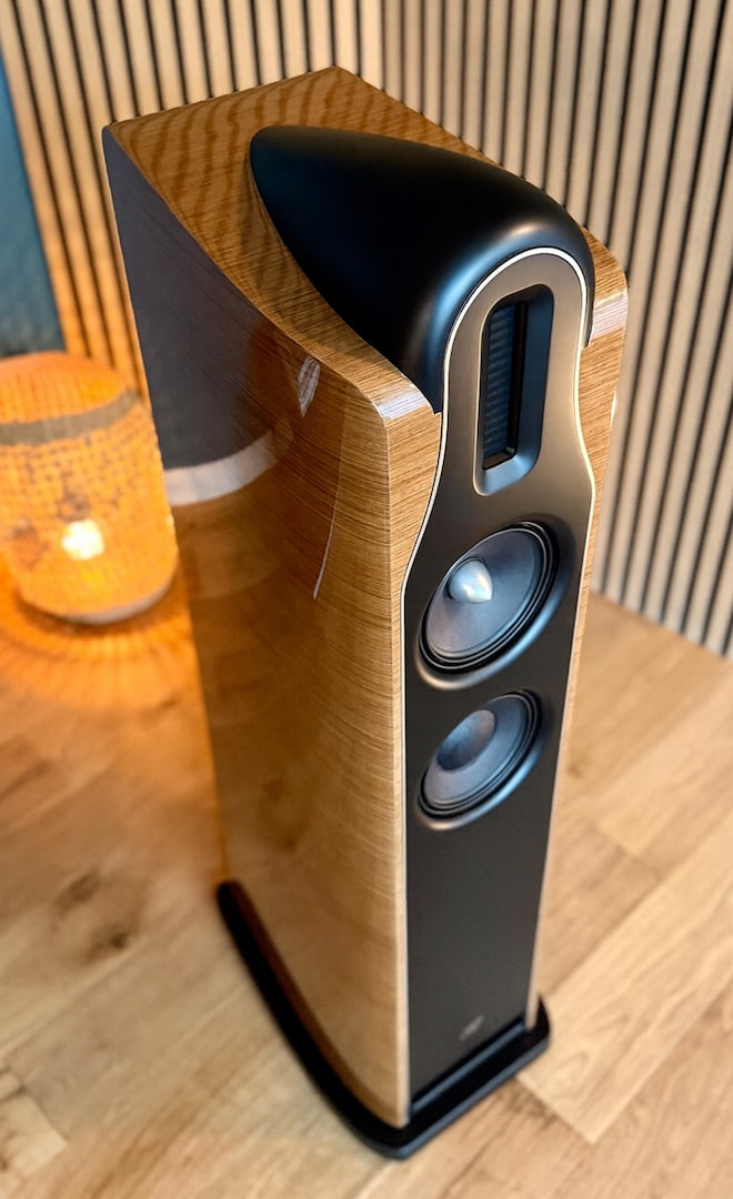 jmr-auralis-loudspeaker-top
