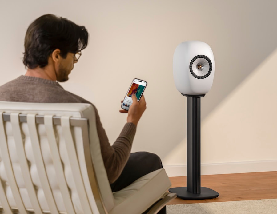 kef-ls-luxe-wireless-speaker-white-on-stand-app
