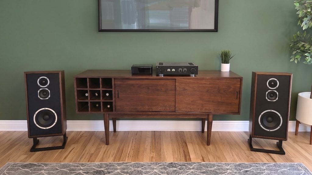 KLH Model Four Loudspeakers Lifestyle