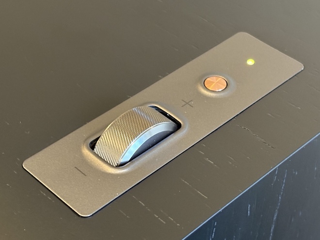 klipsch-the-sevens-ii-wireless-speaker-knob