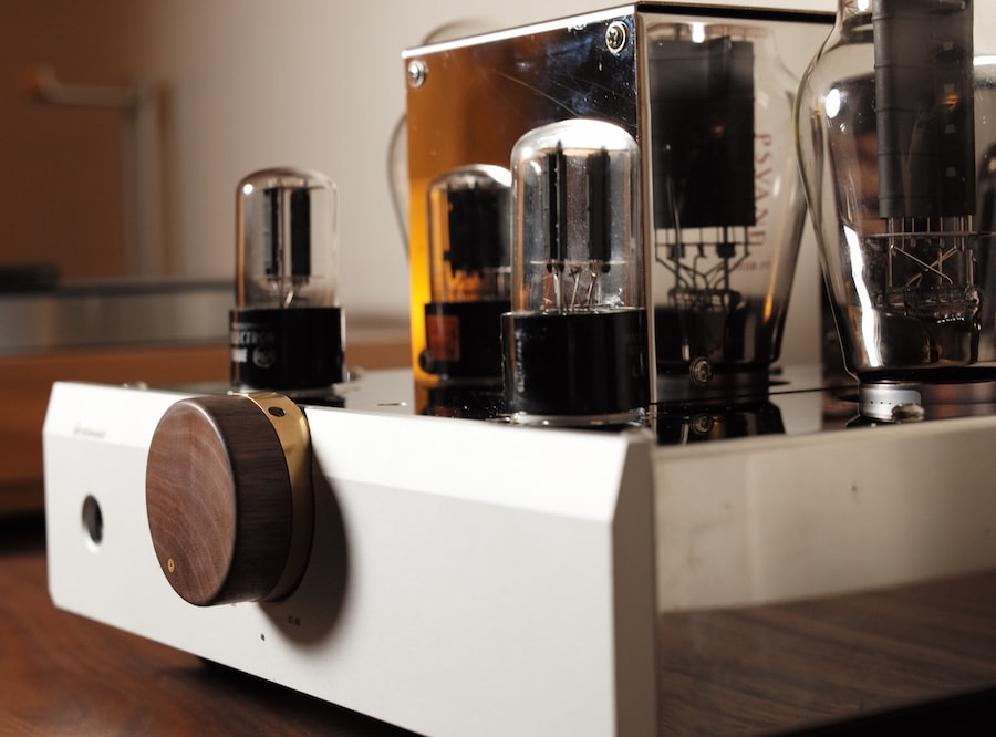 layer-gen-300b-integrated-amplifier-angle