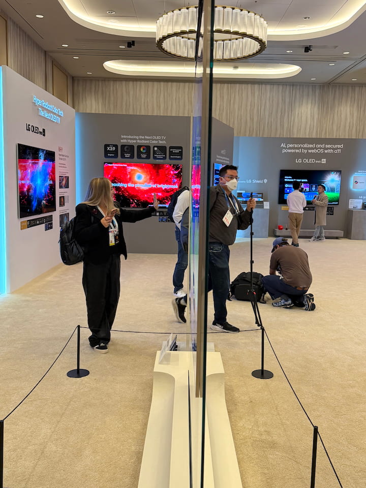 lg-wallpaper-tv-side-profile-ces-2026