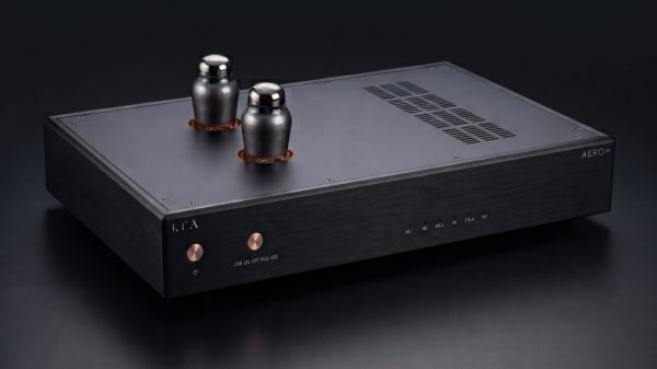 Linear Tube Audio Aero+ DAC Angle