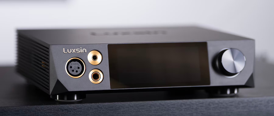 luxsin-x8-angle