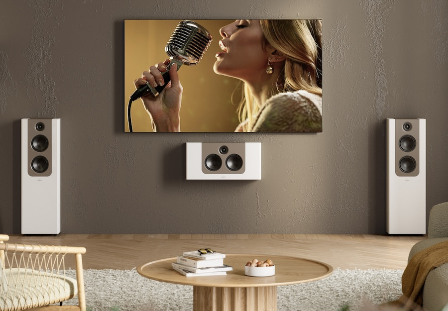 lyngdorf-lcr-2-on-wall-speaker-with-fr-2-speakers-white