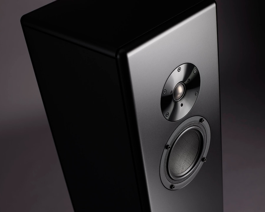 magico-a3-2027-loudspeaker-black-top