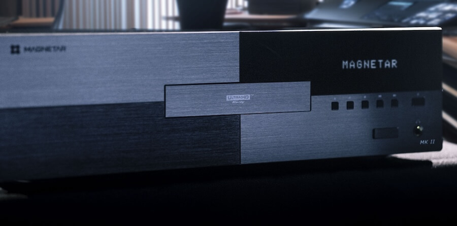 magnetar-udp900mkii-front-angle