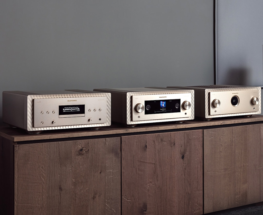 marantz-10-series-silver