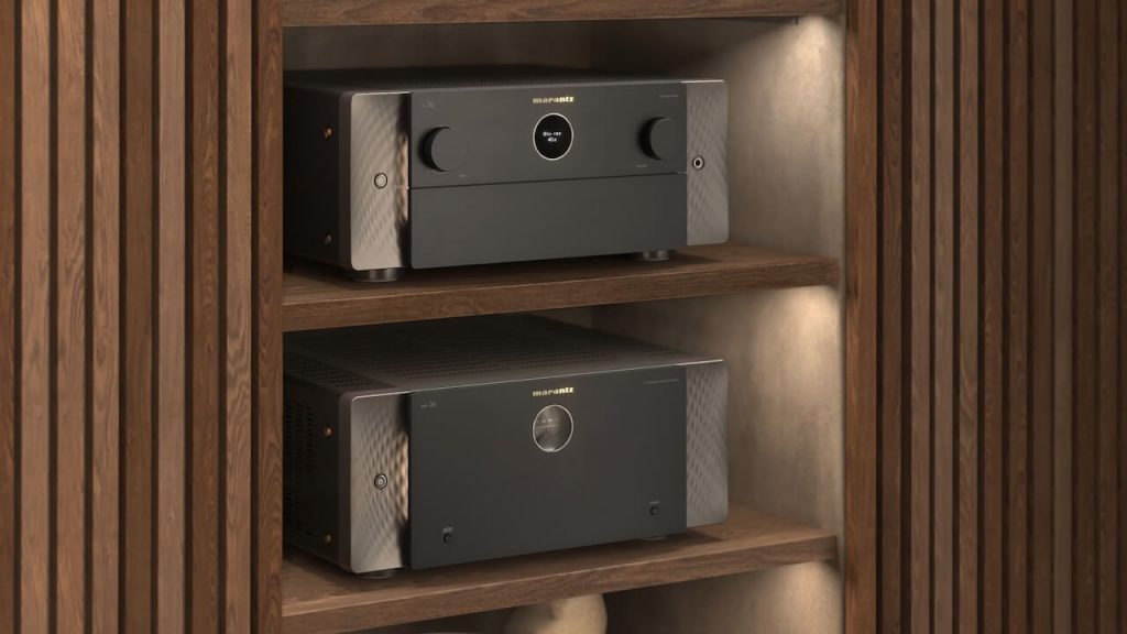 Marantz AV 20 Preamp (top) and AMP 20 (bottom) Amplifier Lifestyle
