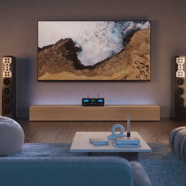 McIntosh MSA5500 Streaming Integrated Amplifier Stereo System Lifestyle