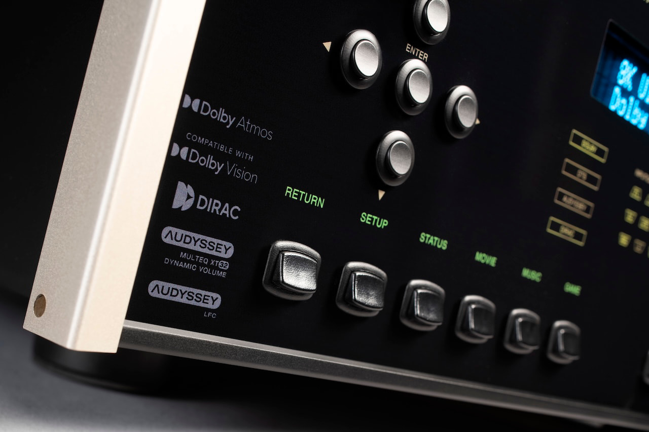mcintosh-mx124-av-processor-left-corner