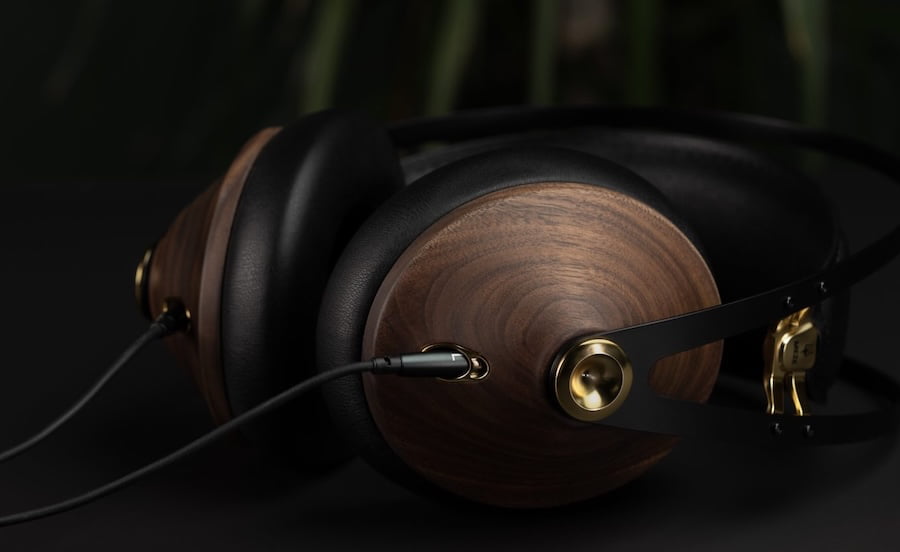 meze-audio-99-classics-2nd-gen-headphones-bottom