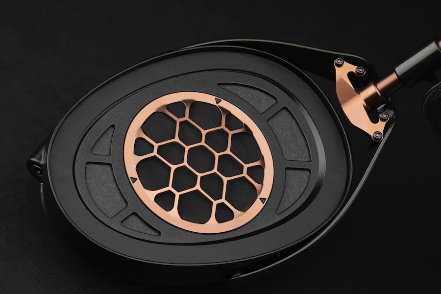 meze-audio-strada-headphones-interior
