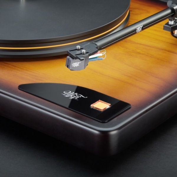 MoFi Electronics Fender American Vintage Turntable Corner Tonearm Detail