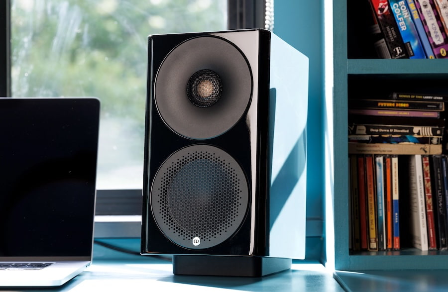 monitor-audio-radius-3-4g-black-speakers-deskpad