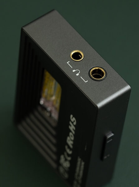 muse-hifi-m3-ultra-headphone-jacks