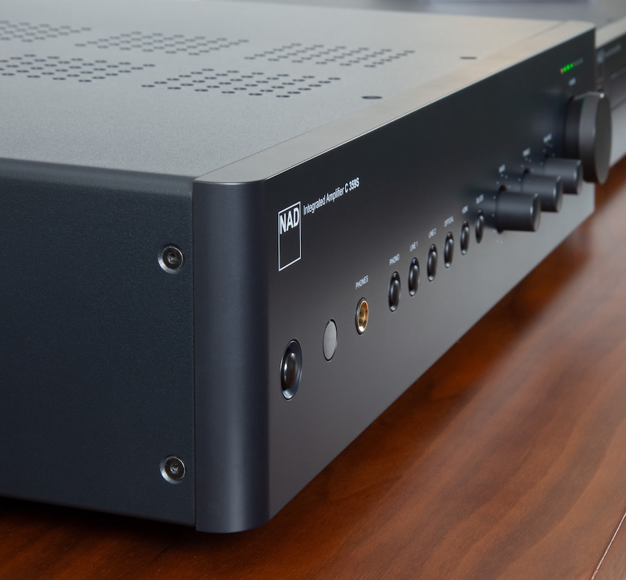 nad-c-359s-integrated-amplifier-angle-credenza