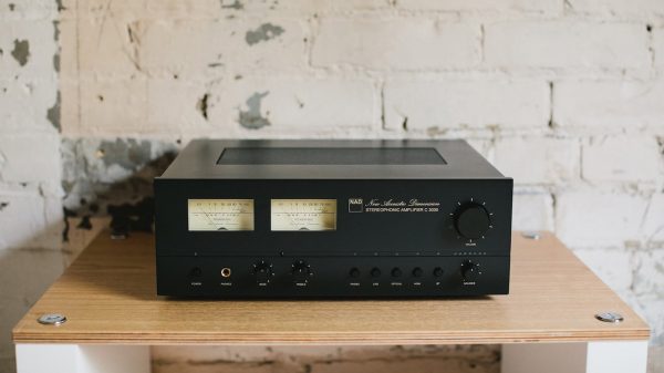 NAD C 3030 Integrated Amplifier Lifestyle Front