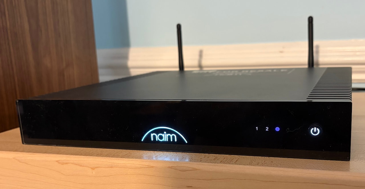 naim-audio-ci-uniti-102-front-on