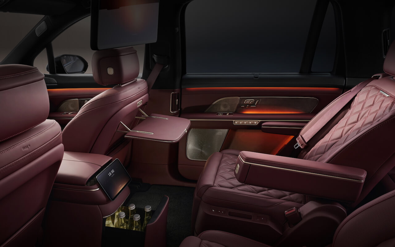 nio-es8-interior-details
