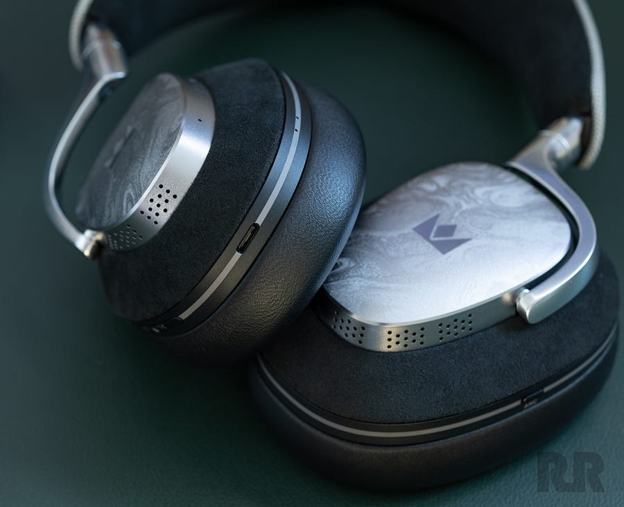 noble-fokus-artemis-wireless-headphones-bottom