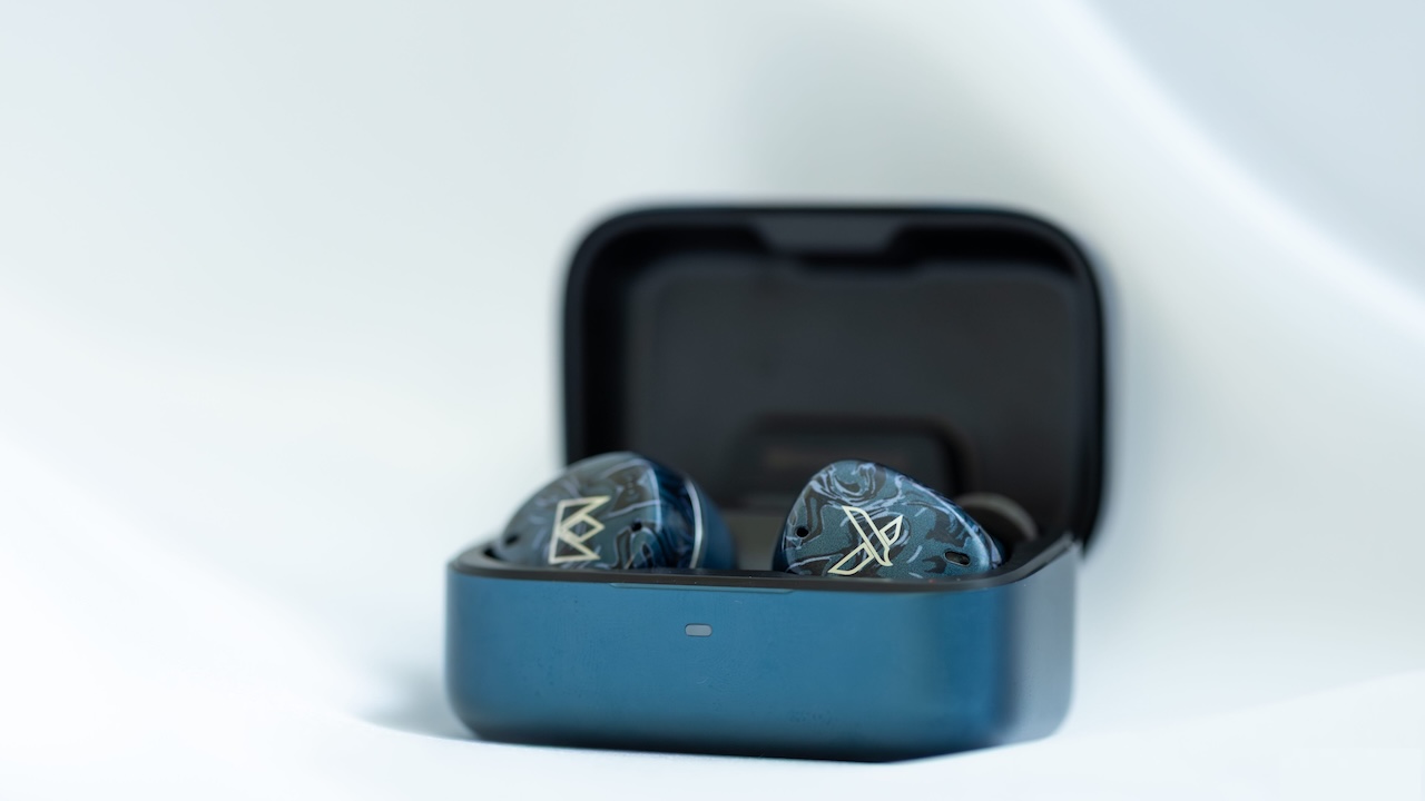 Noble Osprey Wireless Earbuds inside charging case