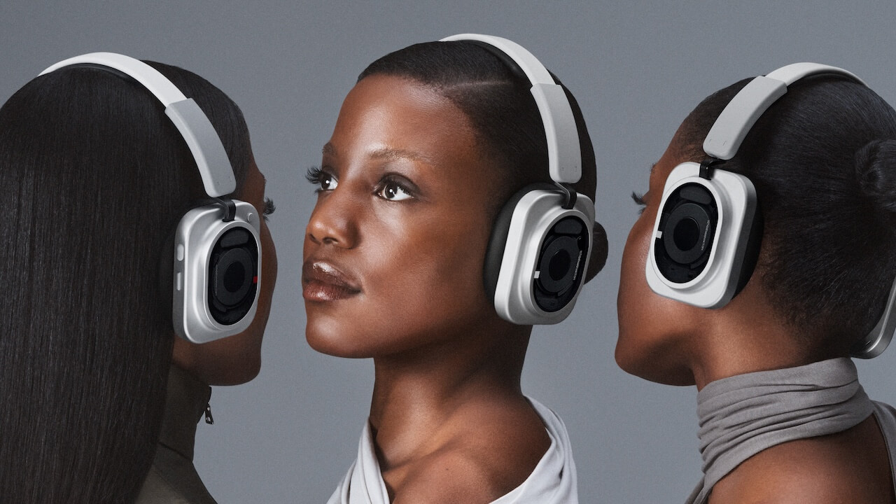 2026 Nothing Headphone (1) Pro Lifestyle