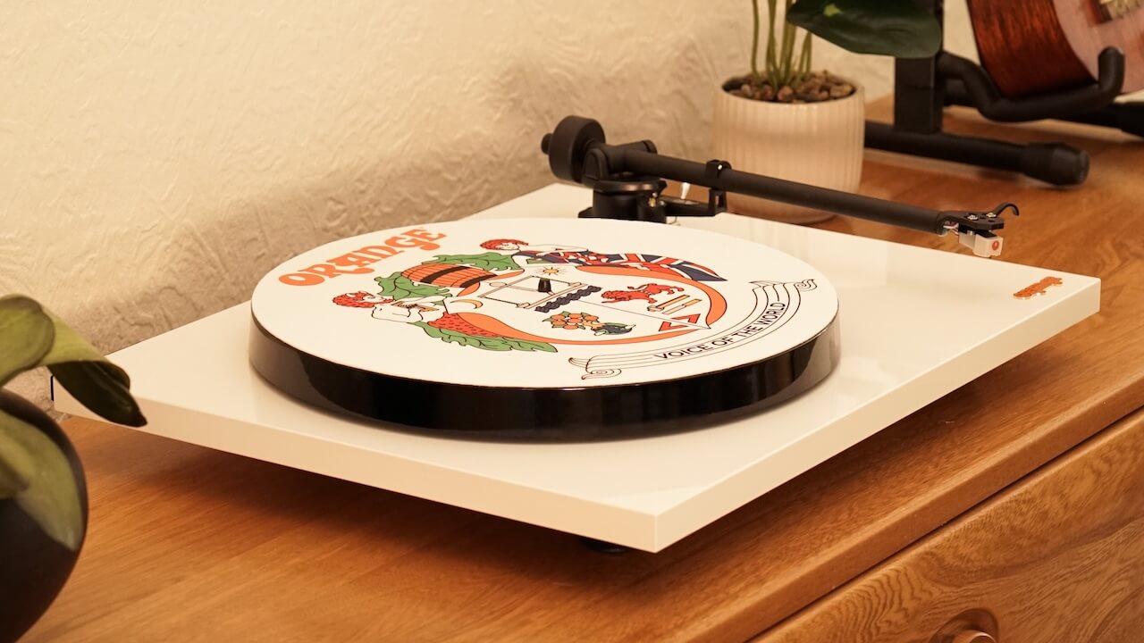 Orange Amplifiers O Turntable Angle Lifestyle