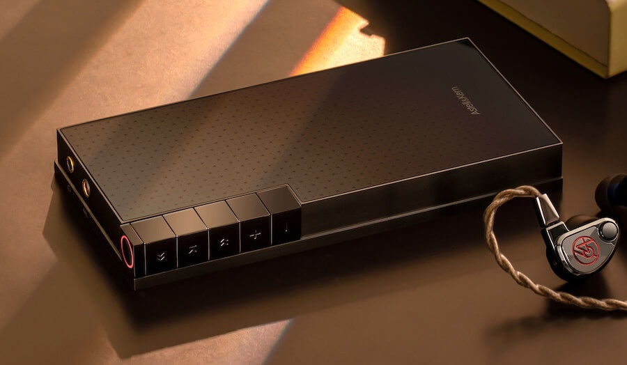 pd10-black-back-on-table